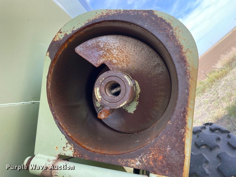 image for item DN5200 Orthman 1096 grain cart