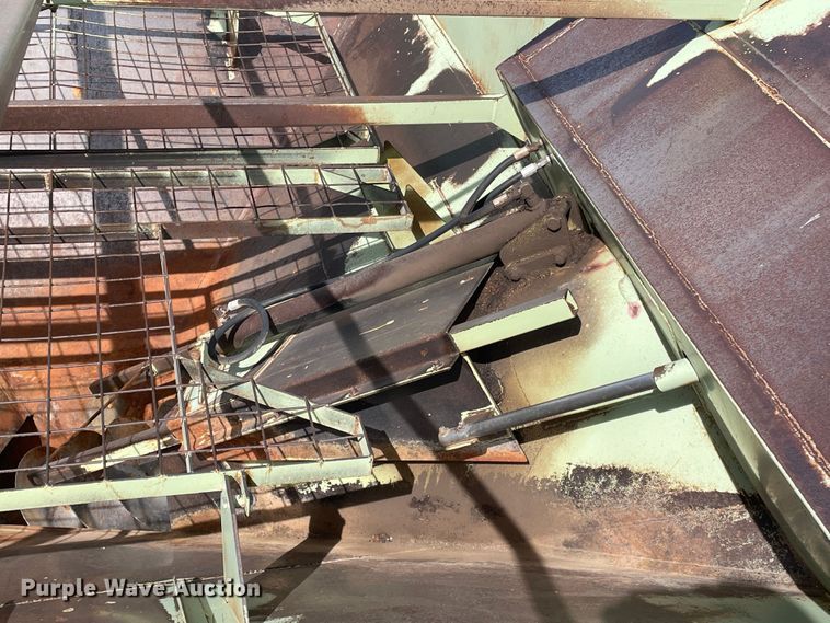 image for item DN5200 Orthman 1096 grain cart