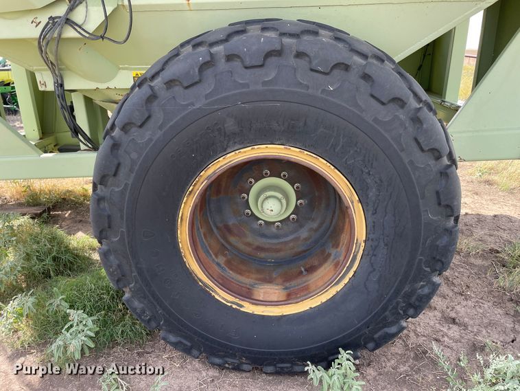 image for item DN5200 Orthman 1096 grain cart