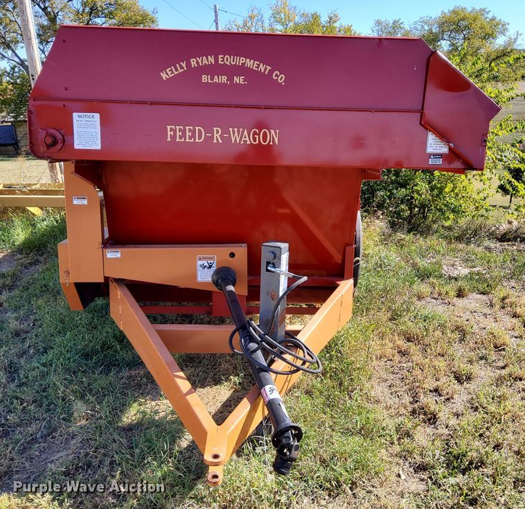 image for item DN6860 Kelly-Ryan Feed-R-Wagon 5X12-18 feed mixer