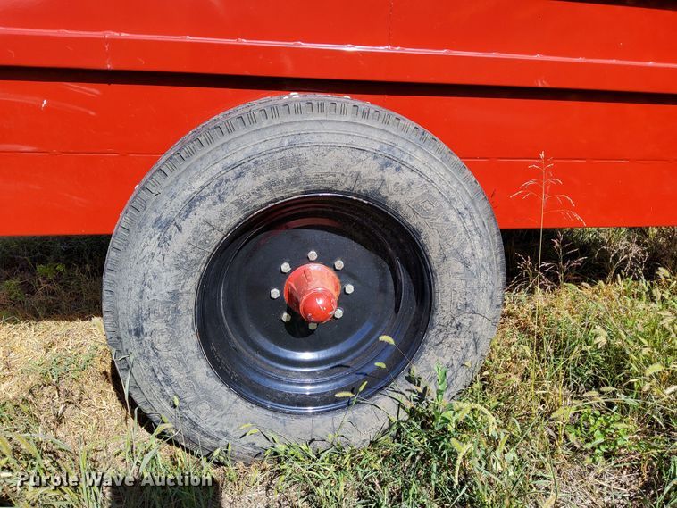 image for item DN6860 Kelly-Ryan Feed-R-Wagon 5X12-18 feed mixer