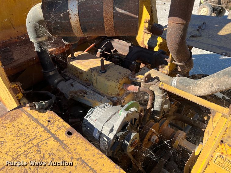 image for item DO8710 Massey Ferguson MF4500  forklift