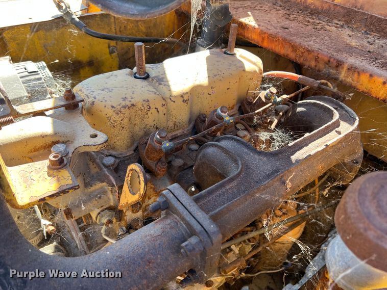 image for item DO8710 Massey Ferguson MF4500  forklift