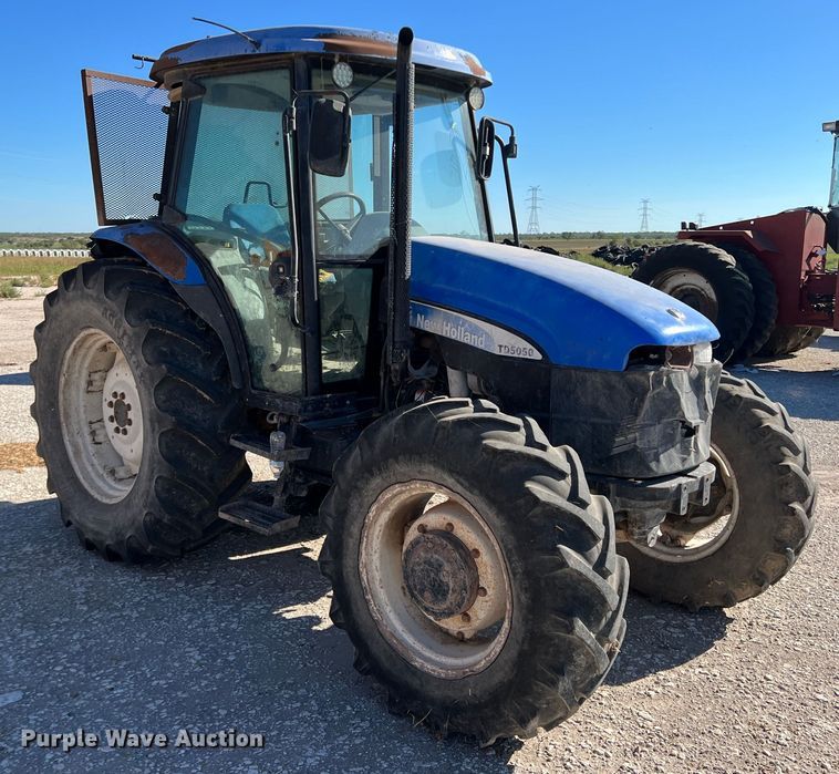 image for item DO8714 2008 New Holland TD5050  MFWD tractor