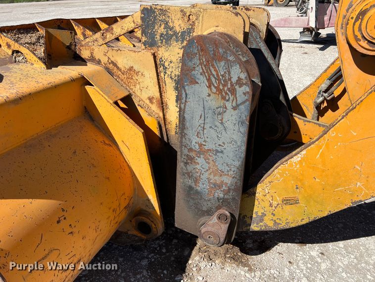 image for item DO8715 1997 Hyundai HL-760  wheel loader