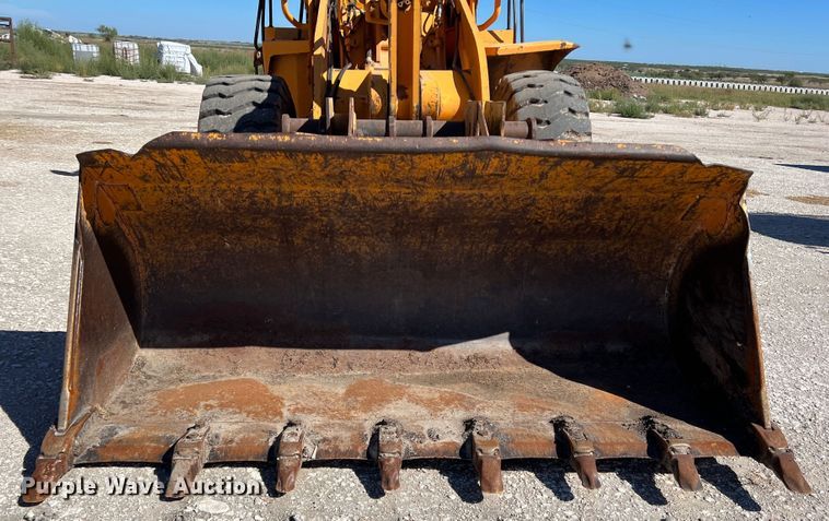 image for item DO8715 1997 Hyundai HL-760  wheel loader