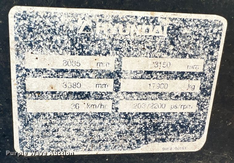 image for item DO8715 1997 Hyundai HL-760  wheel loader