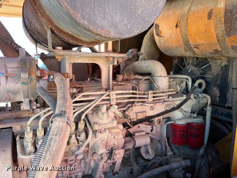 image for item DO8715 1997 Hyundai HL-760  wheel loader