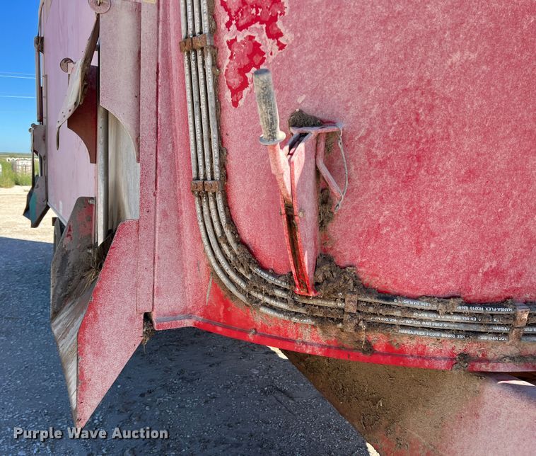 image for item DO8716 2013 Peecon WME400  bale processor