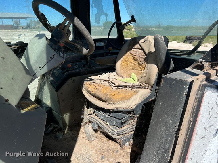 image for item DO8717 Case IH 3594  MFWD tractor