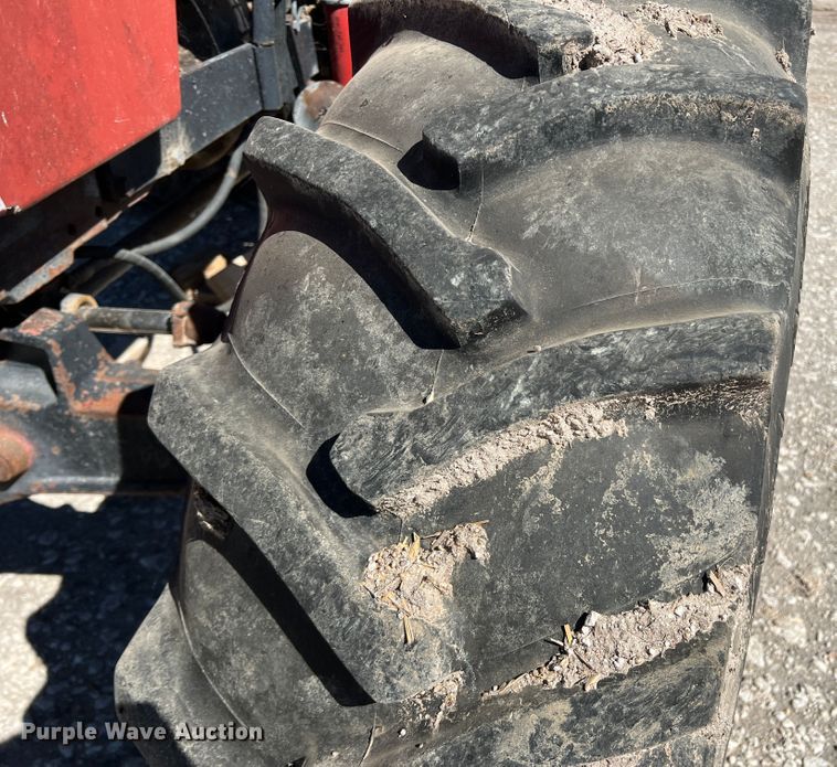 image for item DO8717 Case IH 3594  MFWD tractor