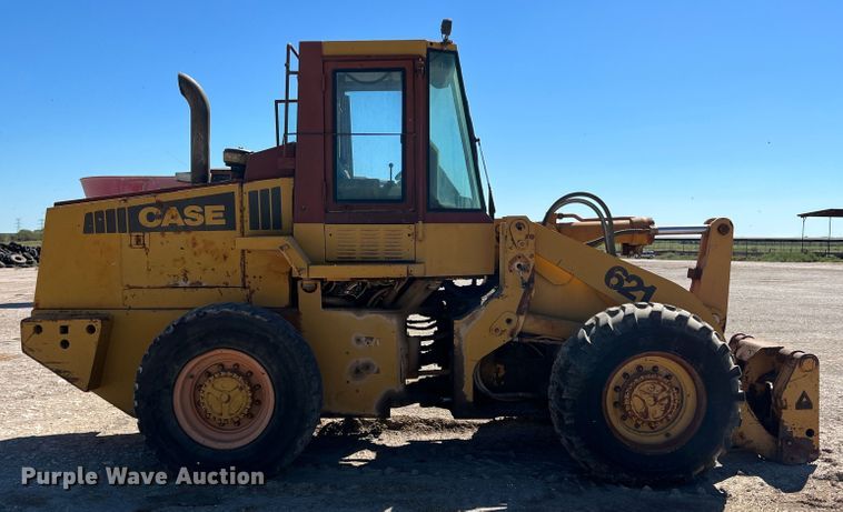 image for item DO8718 1991 Case 621ZF  wheel loader