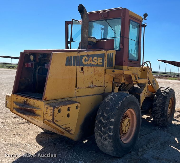 image for item DO8718 1991 Case 621ZF  wheel loader