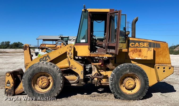 image for item DO8718 1991 Case 621ZF  wheel loader