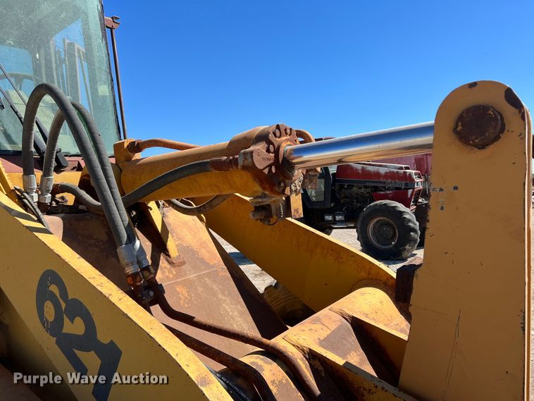 image for item DO8718 1991 Case 621ZF  wheel loader