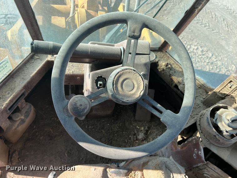 image for item DO8718 1991 Case 621ZF  wheel loader