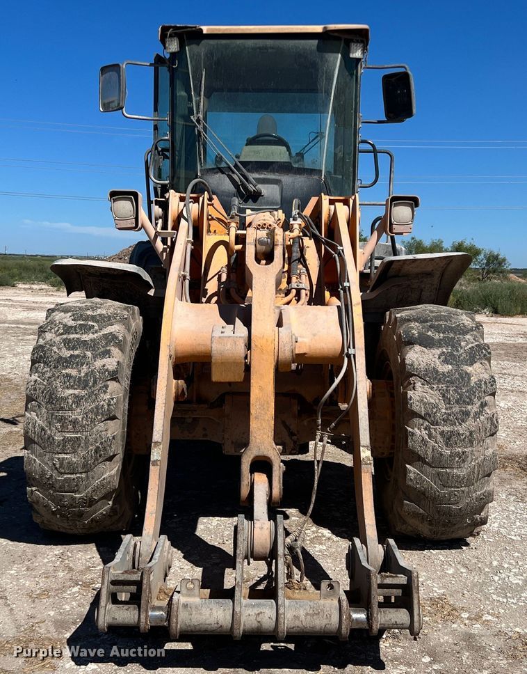 image for item DO8722 2013 Hyundai HL757-9  wheel loader