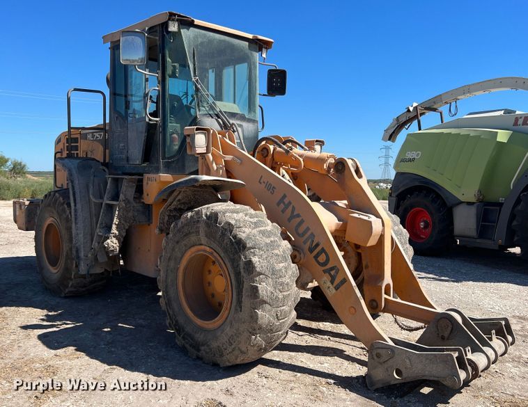 image for item DO8722 2013 Hyundai HL757-9  wheel loader