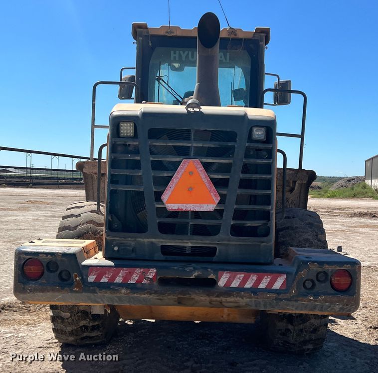 image for item DO8722 2013 Hyundai HL757-9  wheel loader