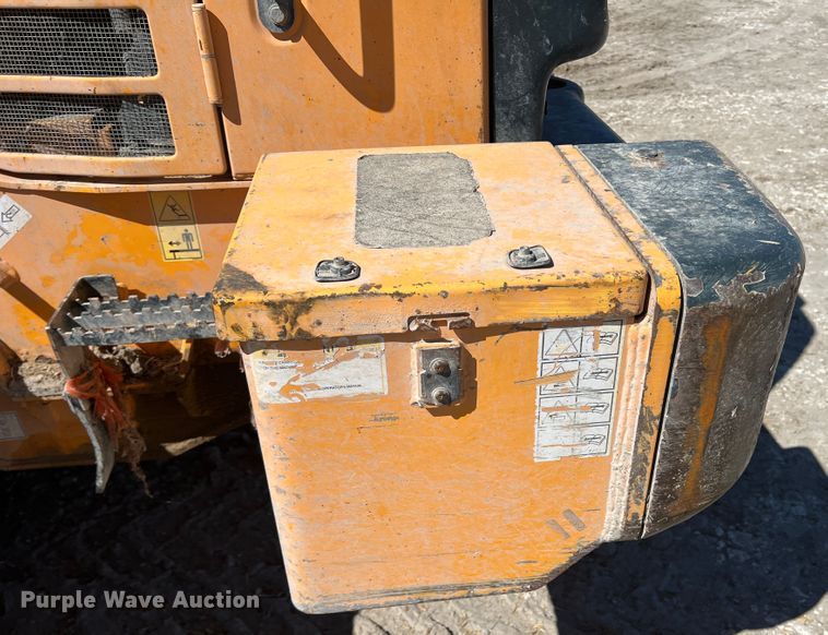 image for item DO8722 2013 Hyundai HL757-9  wheel loader