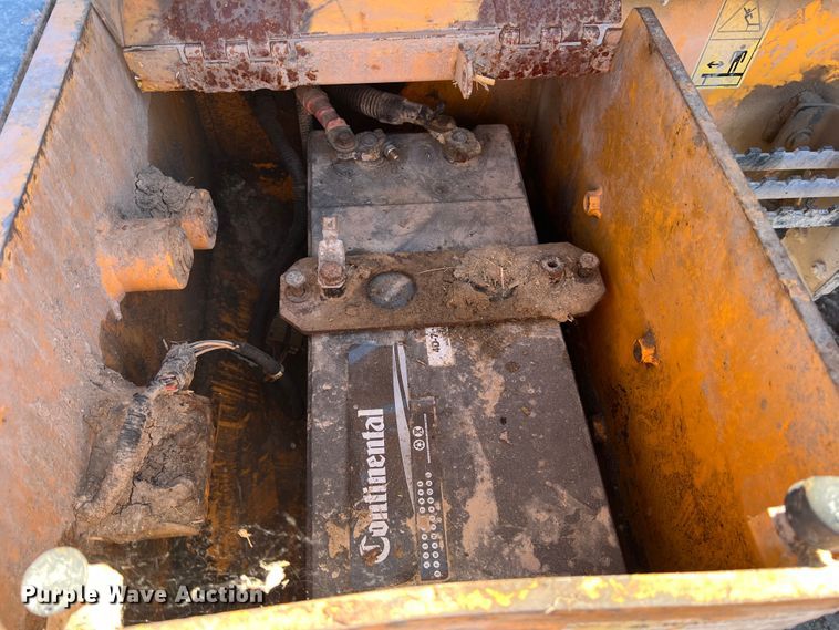 image for item DO8722 2013 Hyundai HL757-9  wheel loader