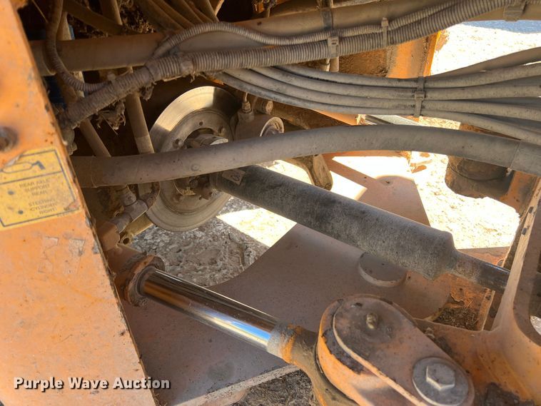 image for item DO8722 2013 Hyundai HL757-9  wheel loader