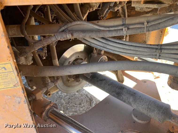 image for item DO8722 2013 Hyundai HL757-9  wheel loader