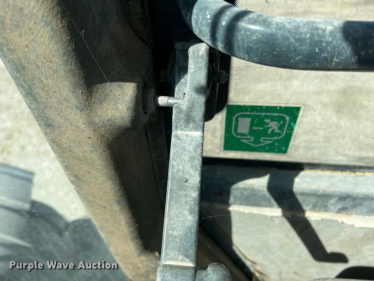 image for item DO8722 2013 Hyundai HL757-9  wheel loader