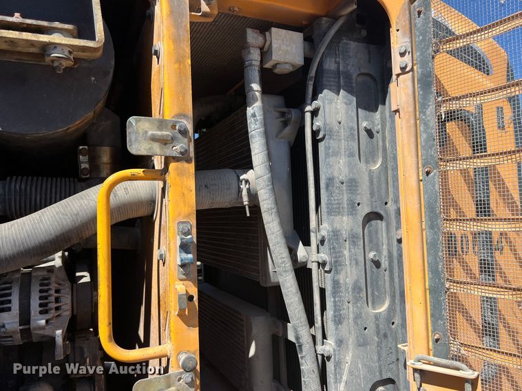 image for item DO8722 2013 Hyundai HL757-9  wheel loader