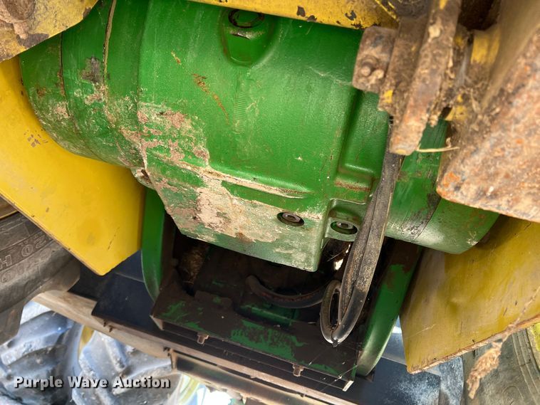 image for item DO8723 John Deere 9520  4WD tractor