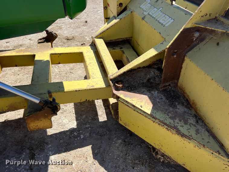 image for item DO8723 John Deere 9520  4WD tractor