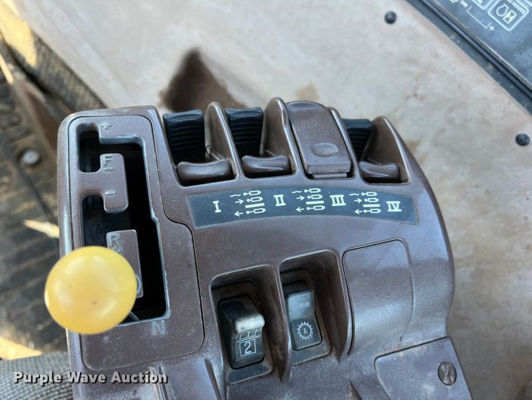 image for item DO8723 John Deere 9520  4WD tractor