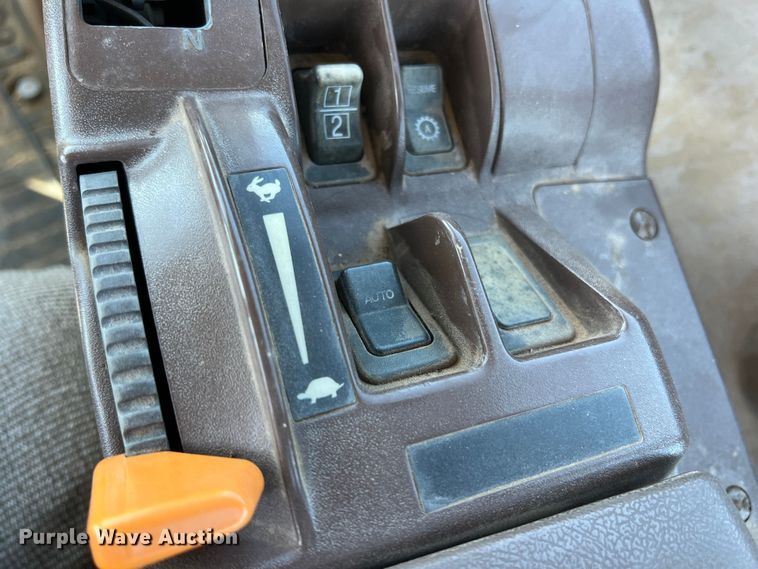 image for item DO8723 John Deere 9520  4WD tractor