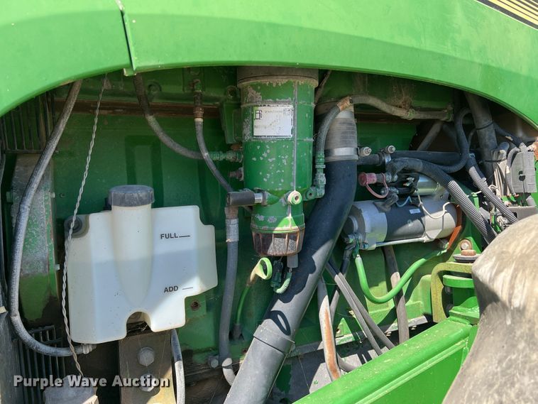 image for item DO8723 John Deere 9520  4WD tractor