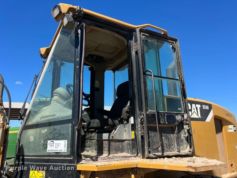image for item DO8724 2009 Caterpillar 924H  wheel loader