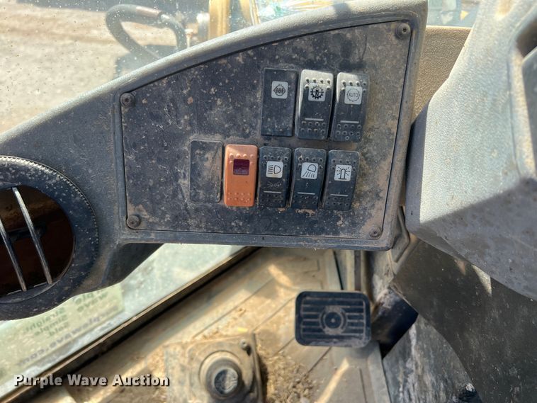 image for item DO8724 2009 Caterpillar 924H  wheel loader
