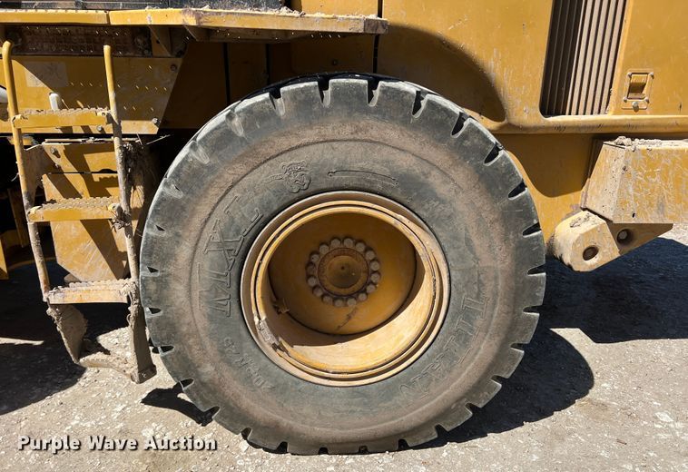 image for item DO8724 2009 Caterpillar 924H  wheel loader