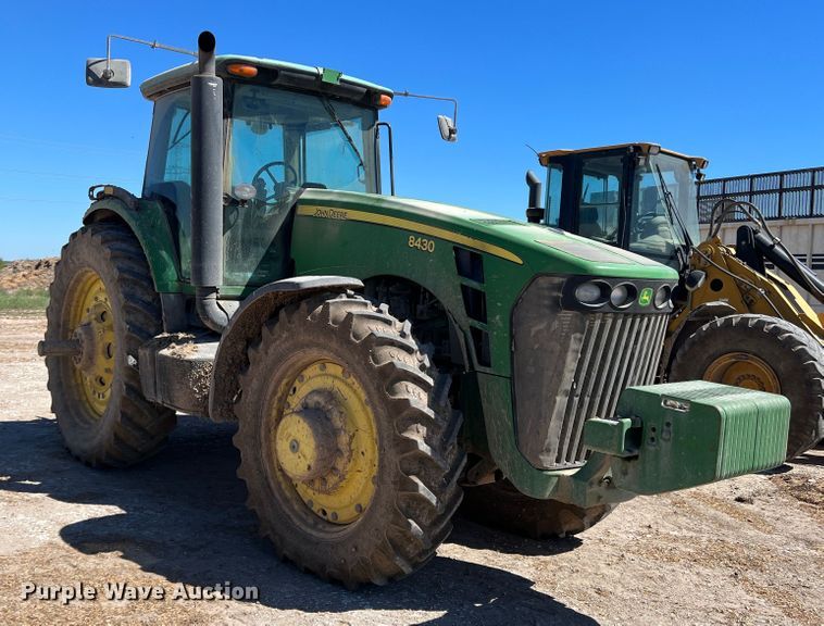 image for item DO8725 2009 John Deere 8430  MFWD tractor