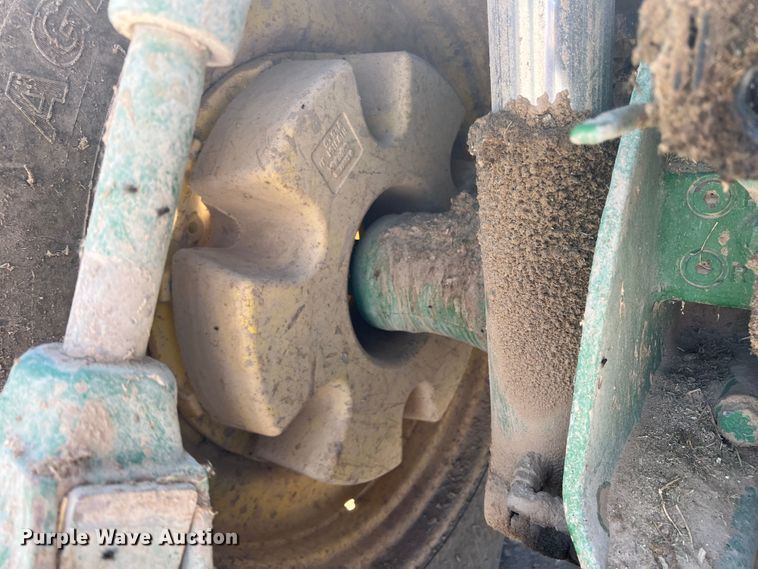 image for item DO8725 2009 John Deere 8430  MFWD tractor