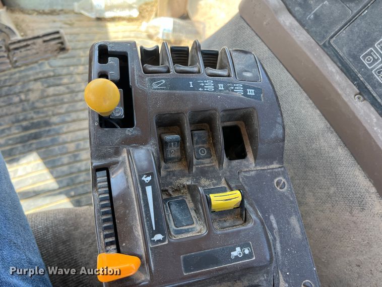 image for item DO8725 2009 John Deere 8430  MFWD tractor