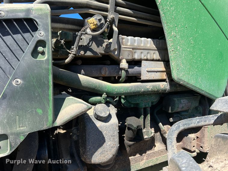 image for item DO8725 2009 John Deere 8430  MFWD tractor