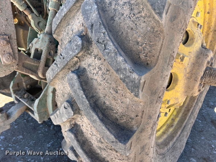 image for item DO8725 2009 John Deere 8430  MFWD tractor