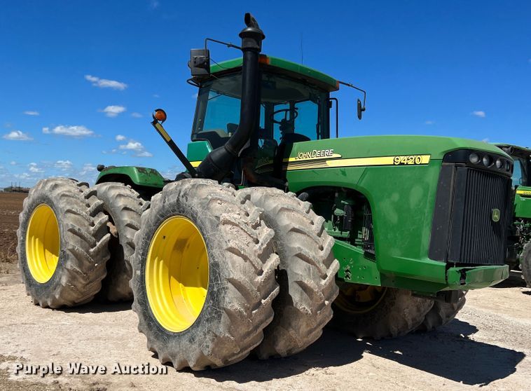 image for item DO8727 2005 John Deere 9420  4WD tractor