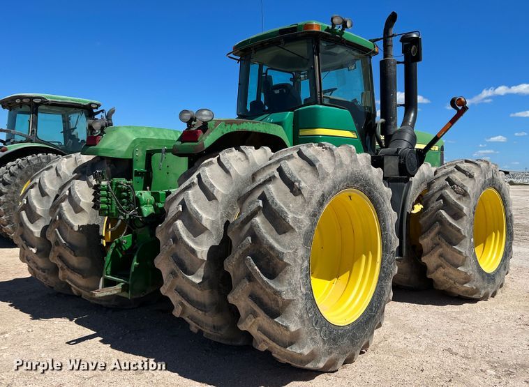 image for item DO8727 2005 John Deere 9420  4WD tractor