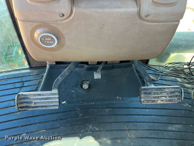 image for item DO8727 2005 John Deere 9420  4WD tractor