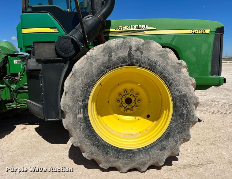 image for item DO8727 2005 John Deere 9420  4WD tractor