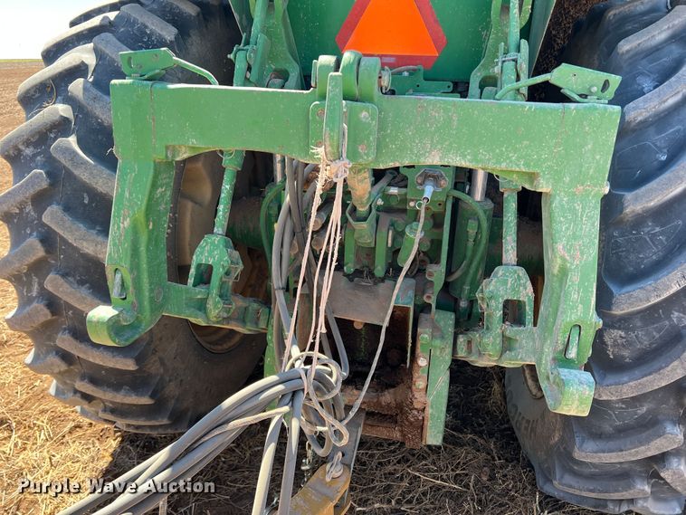 image for item DO8728 2013 John Deere 7200R  MFWD tractor