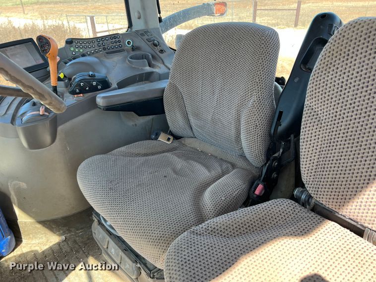 image for item DO8728 2013 John Deere 7200R  MFWD tractor