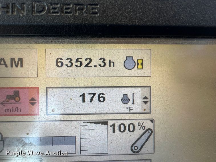 image for item DO8728 2013 John Deere 7200R  MFWD tractor