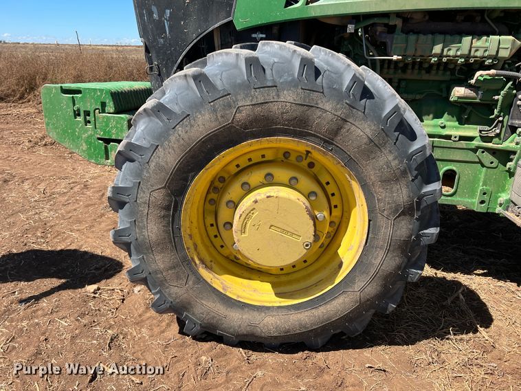 image for item DO8728 2013 John Deere 7200R  MFWD tractor